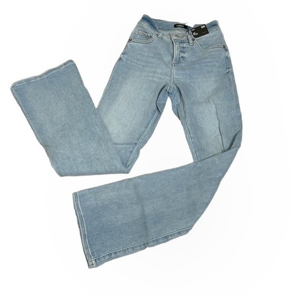 EXPRESS Curvy Boot Mid Rise Jeans Distressed Light Blue Wash Size 00R NEW NWT